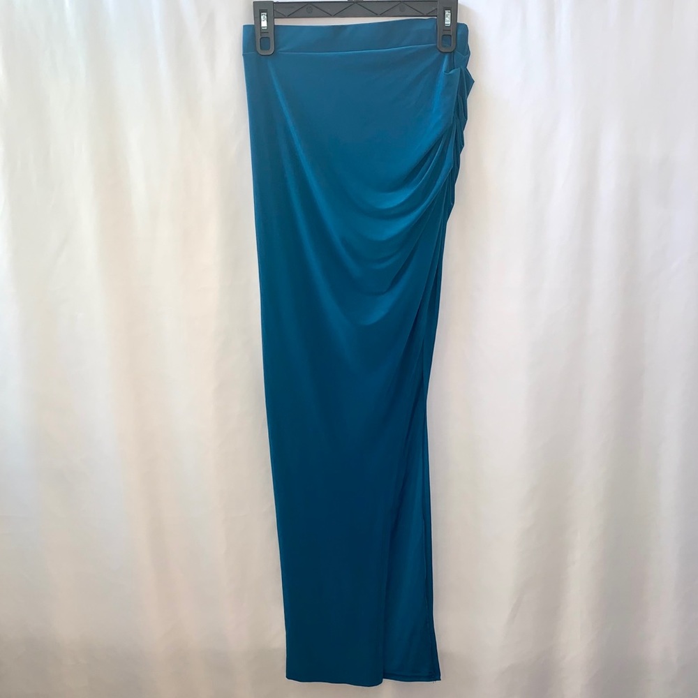 Sabora Slit Ruched Side Maxi Dress Size Medium